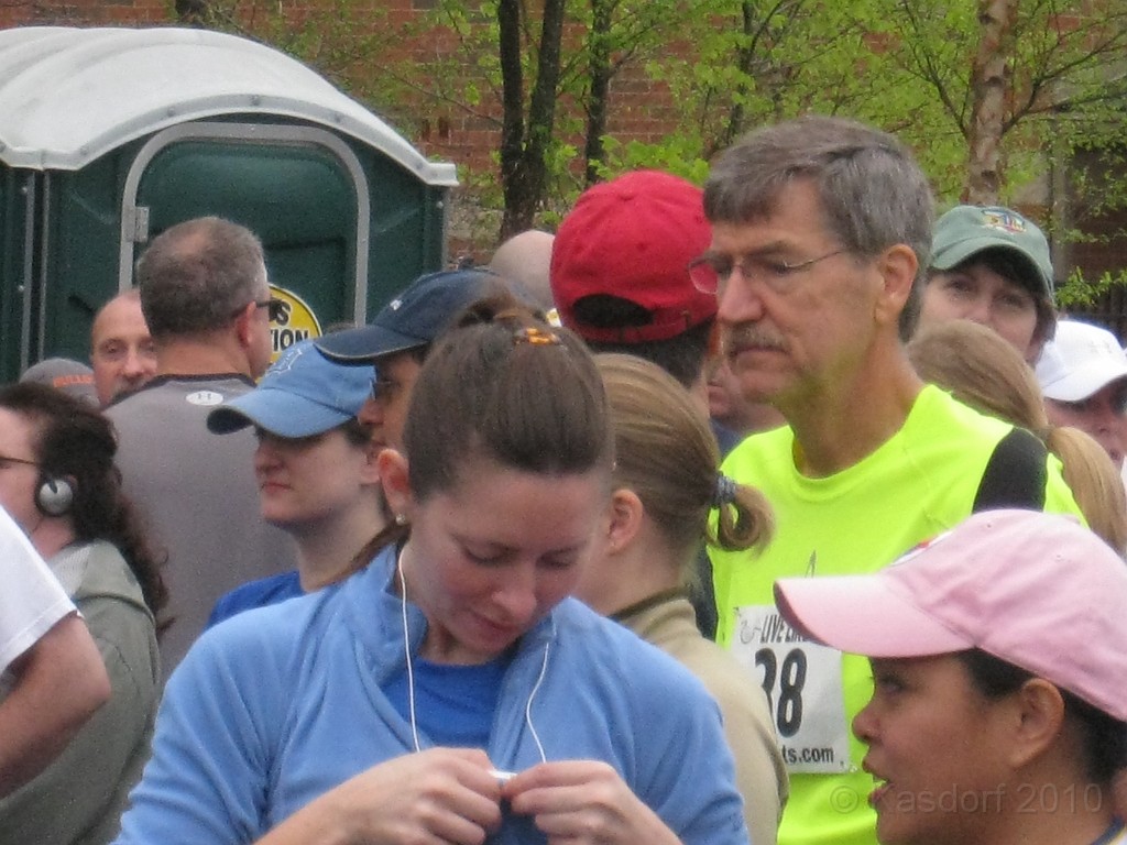 Live Like Andi 2010 050.jpg - The Live Like Andi 10K in Novi Michigan. May 1, 2010.